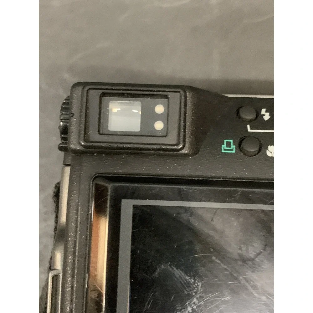 Olympus CAMEDIA C-3000 Zoom 3.3MP Digital Camera - Parts Only